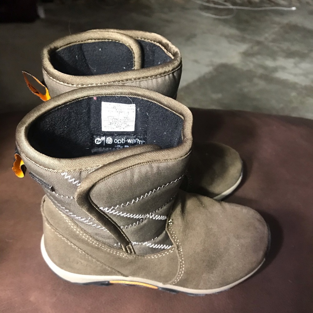 Boots for boys. - Picture 3 of 8